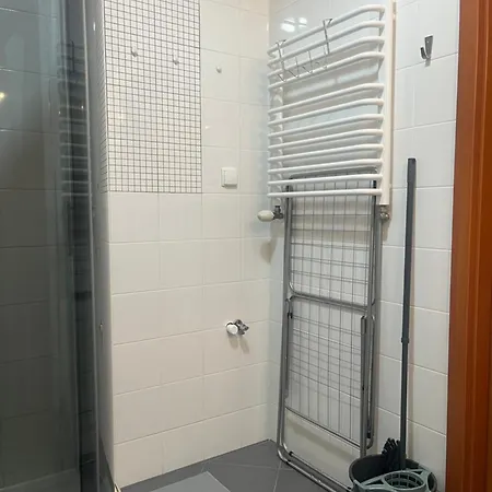 Gorska Oaza אוסטראון